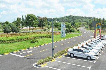 栋梁驾校