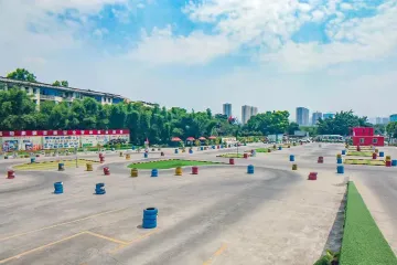 西南驾校